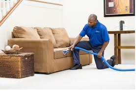 تمیزکردن مبل راحتی